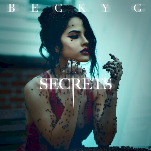 Secrets封面