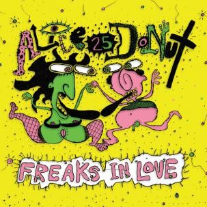 Freaks in Love封面