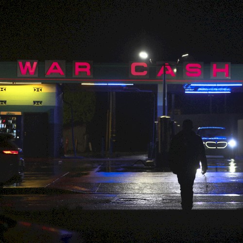 War Cash封面