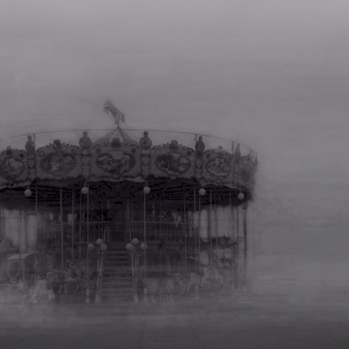 Carousel (LAYER 013 ReMix)封面