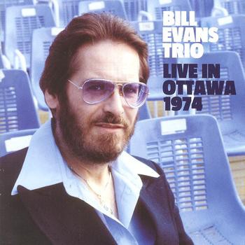 Live in Ottawa封面