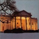 The White House封面