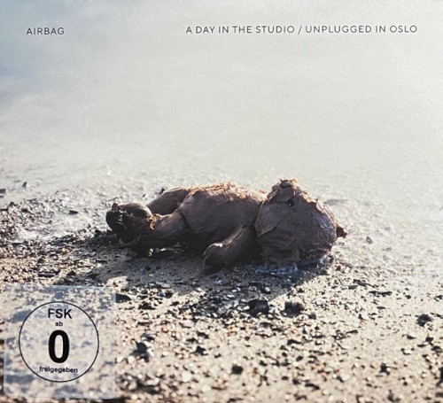 A Day in the Studio / Unplugged in Oslo封面