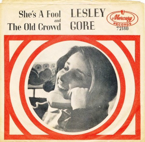 She's a Fool / The Old Crowd封面